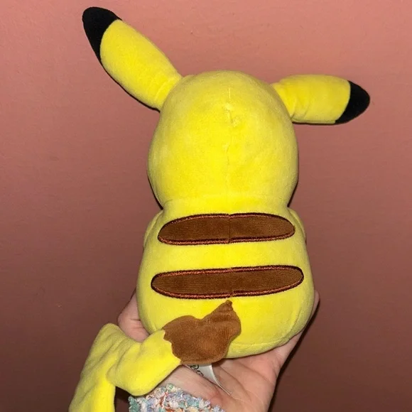 Pokemon Pikachu Plush with Blue Ball - Picture 2 of 3
